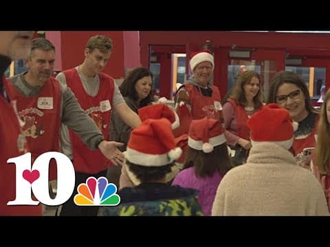 Weigel's Family Christmas celebrates 25 years