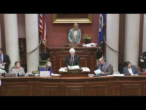 MN House stands in moment of silence for Bud Grant