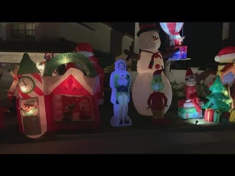 'Grinch' steals holiday inflatables from display in Tierrasanta