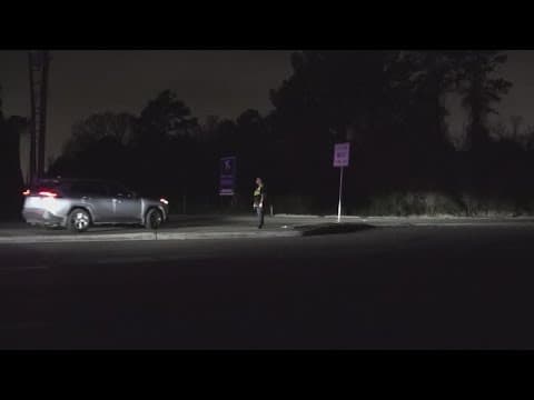 2 dead after car crashes into utility pole off Highway 6 in west Houston, police say