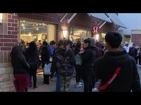 'We just like to do crazy stuff' | Shoppers wake up early to snag Black Friday deals at Houston Prem