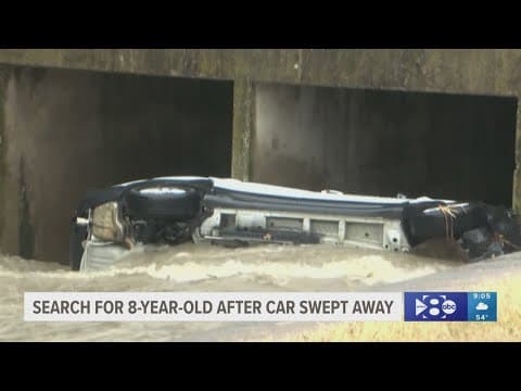 Police searching for missing 8-year-old girl following Christmas Eve crash in Sherman