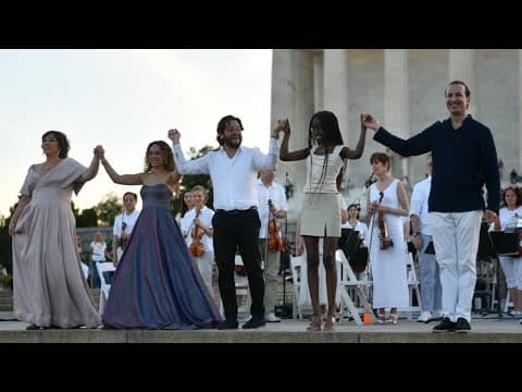 Enjoy Opera this weekend at the Lincoln Memorial
