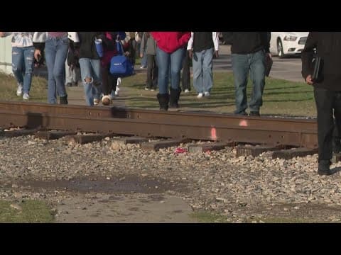 Houston school district says train track crossings are ongoing problem