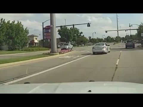 Police chase in Grove City ends with 2 teens in custody, multiple damaged vehicles