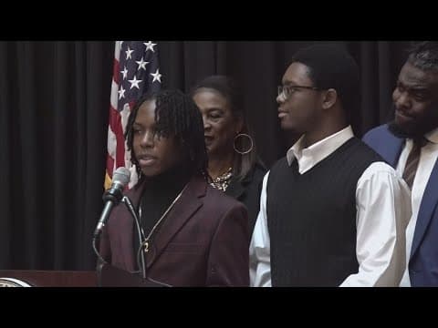 Two Indiana teens earn bachelor's degree before completing high school diploma