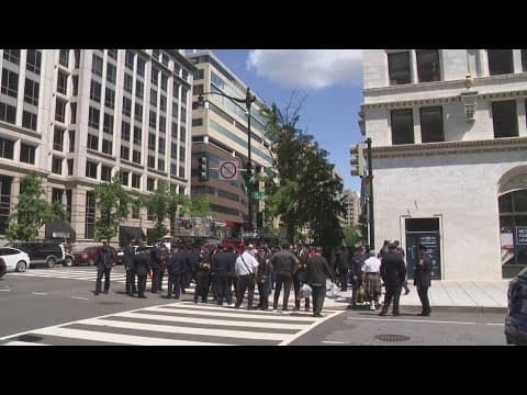 DC unveils firefighter memorial