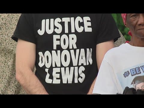 Family, supporters of Donovan Lewis gather to honor his 21st birthday