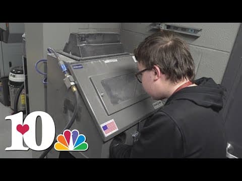 Oak Ridge students run manufacturing business