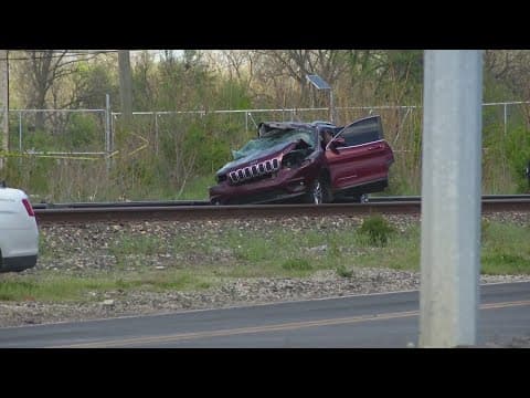 Man dead after Jeep, train crash on Indy's east side