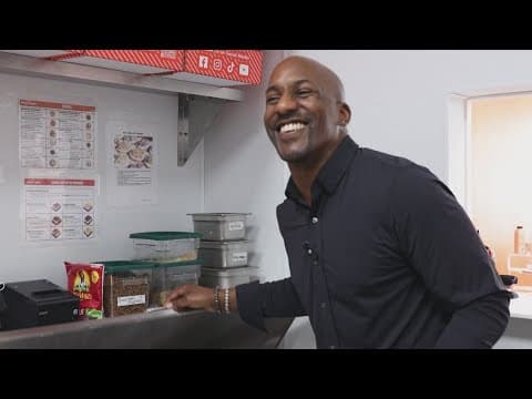 Former NFL player Michael Lehan brings love and legacy to Bradenton’s Peach Cobbler Factory