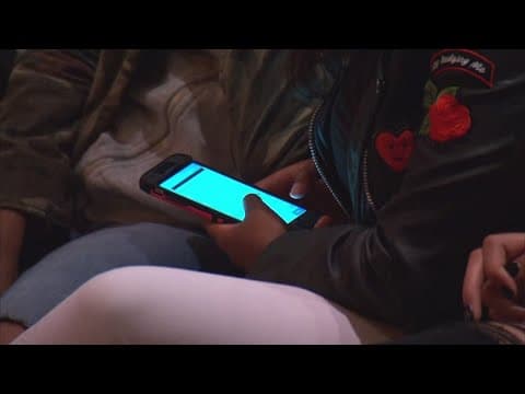 Back to School: When is a good time for your kid to own a phone?