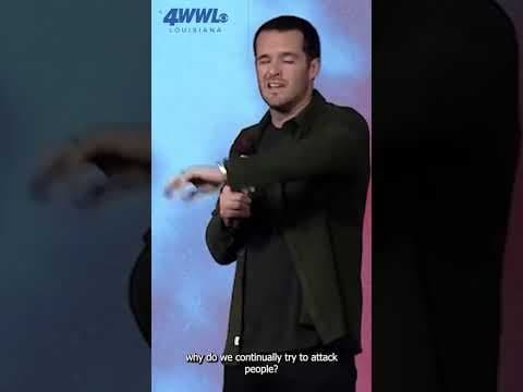 Derek Carr addresses shoulder injury reports during church service