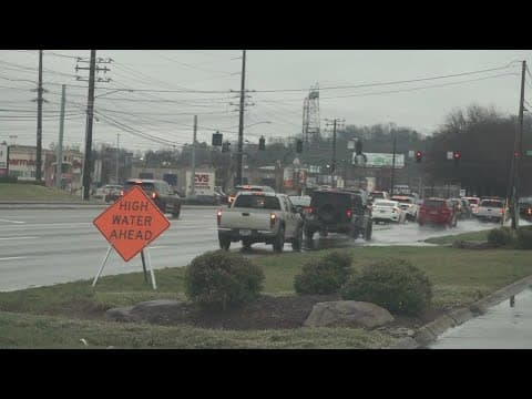 Rain continues to leave Knox County roads slick