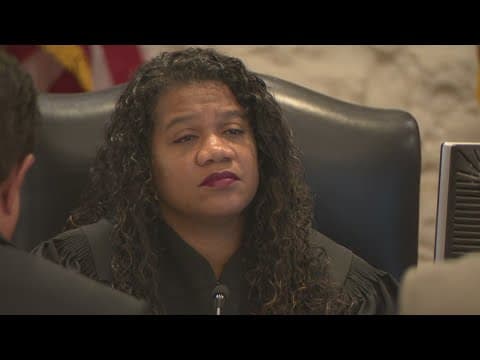 Judge's order temporarily stops HISD from using new teacher evaluation system