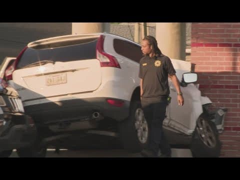 Paramedic recovering after crash in New Orleans