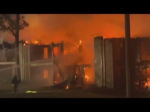 Massive fire burns at apartment complex in Richmond