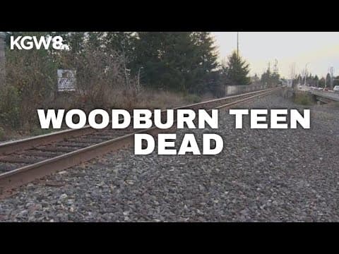 Woodburn teenager struck, killed by train