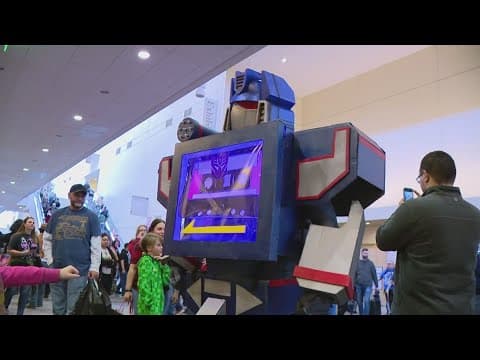 Indiana Comic Con takes over downtown Indianapolis
