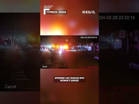 Surveillance video shows speeding car crashing into Cypress, Texas house #shorts #short