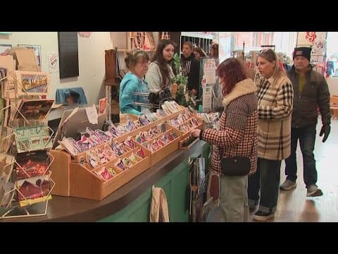 Record-breaking number of people expected to shop this Black Friday, Cyber Monday