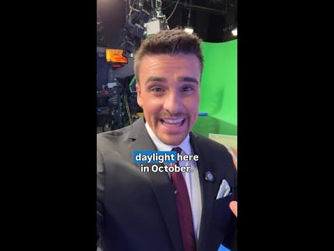 How much daylight will we lose October 2025?