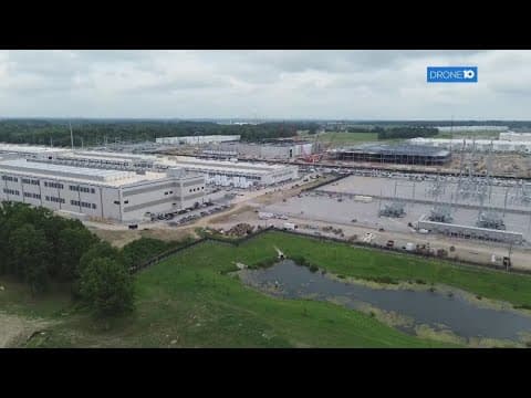 Data centers spark growth amid power and water concerns in central Ohio