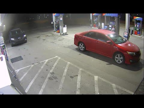 Police: Woman robbed while pumping gas in west Columbus