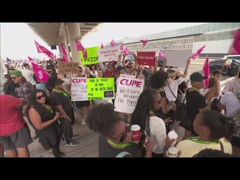Air Canada workers continue walkout, stalling flights