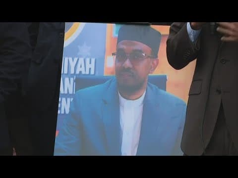Community gathers for Columbus mosque leader's prayer service