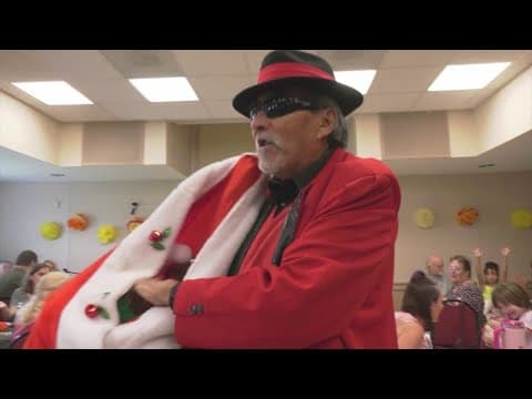 'Pancho Claus' makes surprise appearance at Día de los Muertos celebration in Houston