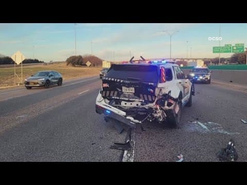 Driver charged with DWI after crashing into Dallas County deputies