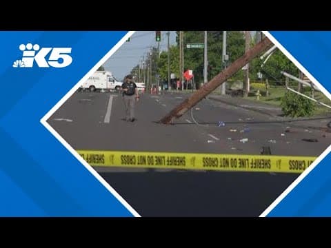 Vehicle full of teens crashes in Parkland. One person dead, several others injured