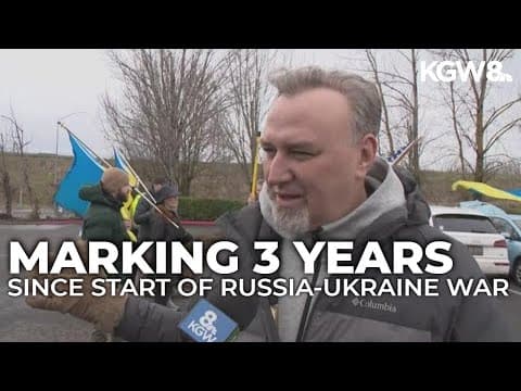 3 years after start of Russia-Ukraine war, a rally on I-205 bridge calls for Ukraine's liberty