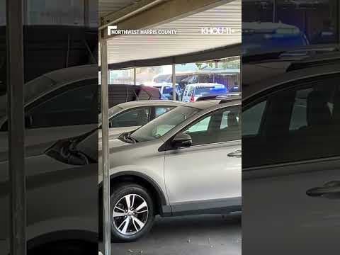 Box truck driver slams into northwest Harris County townhouse carport