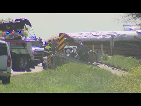DPS: 2 dead after cement truck veers into school bus in Central Texas