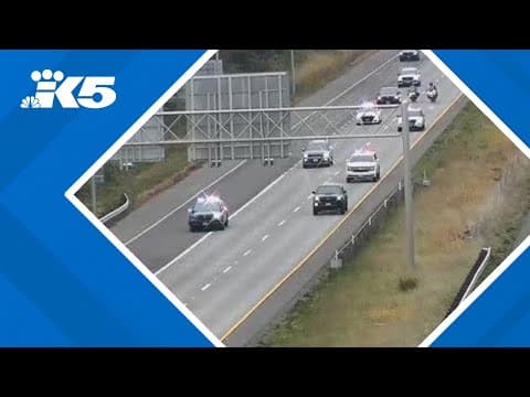 Police pursue suspect in vehicle stolen at border crossing