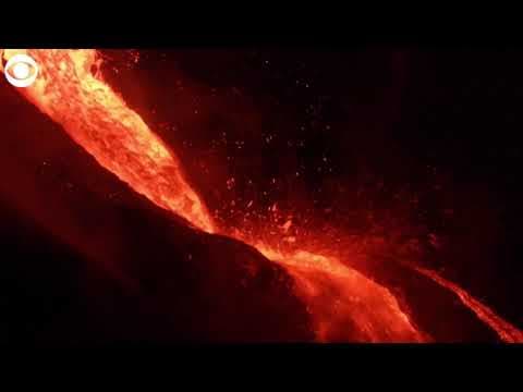 Lava spews from volcano in Spain