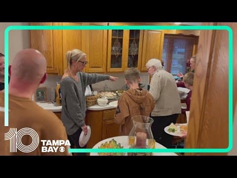 Here's how to survive stressful relatives this holiday season, according to psychologists