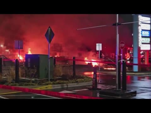 Medical plane carrying a child patient and 5 others crashes in Philadelphia, setting homes ablaze