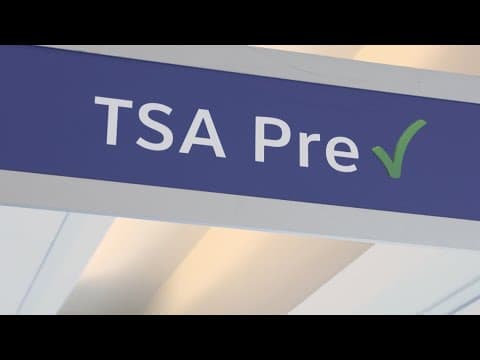 Tips to score the best holiday travel deals