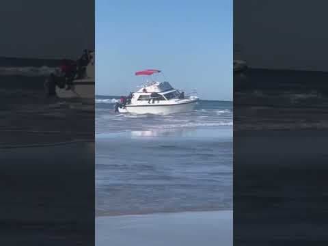 Dozens of people poured off a beached boat in Mission Beach, San Diego. #news