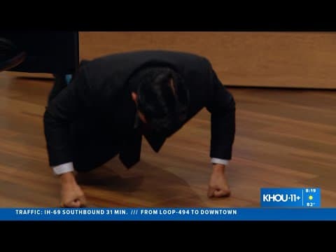 KHOU 11's Jacob Rascon challenges Missouri school teacher for knuckle pushup record