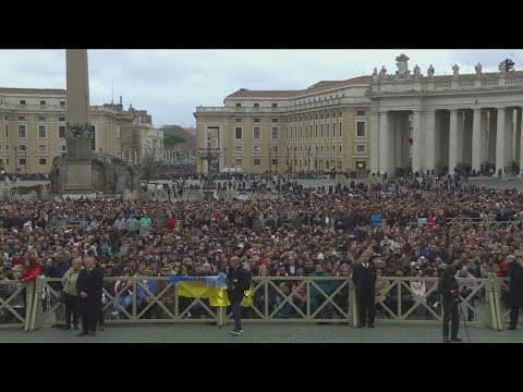 Leaders around the world celebrate Christmas with messages of peace