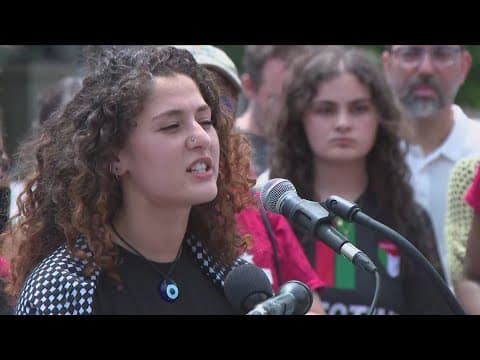 GWU students respond to DC Police breaking up encampment, 33 people arrested