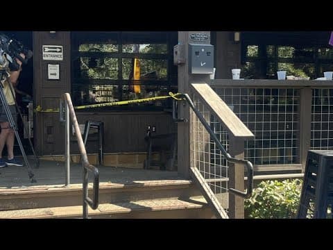 5 people hurt after a popular Mid-City bar's crowded patio collapses, NOPD says