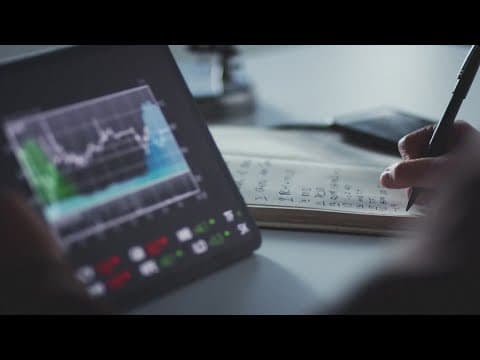 Economist discusses current uncertainty surrounding economy in the US