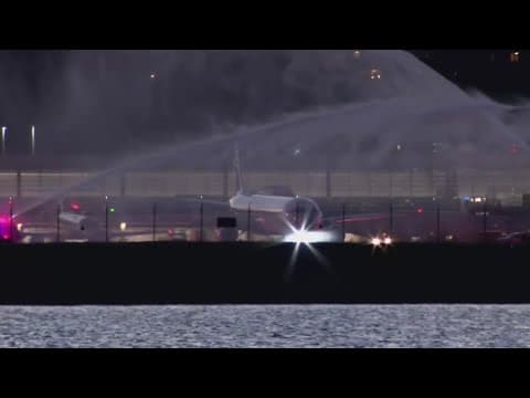 Salute for captain killed in midair crash in Washington D.C.