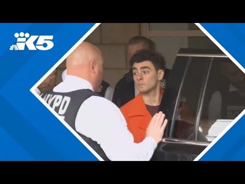 Suspect in killing of UnitedHealthcare CEO waives extradition to New York