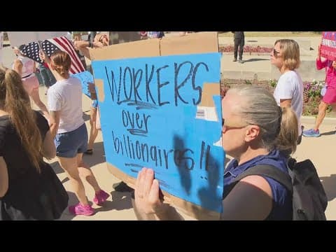 Hoosiers protest for workers’ rights, democracy on Labor Day